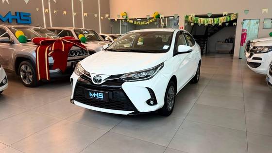 TOYOTA YARIS 1.5 16V FLEX SEDAN XLS MULTIDRIVE TOYOTA YARIS 1.5 16V FLEX SEDAN XLS MULTIDRIVE